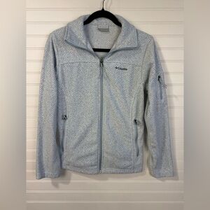 Columbia women’s herringbone pattern blue and white zip up fleece jacket. Size S